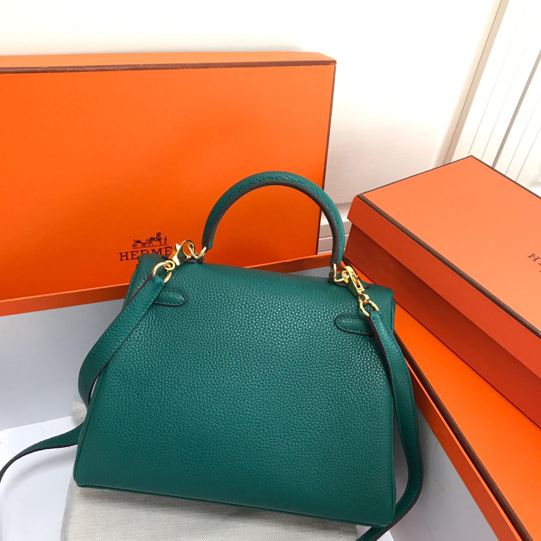 Hermes Kelly 32cm Handbag Shoulder Bag in Vert Vertigo Togo Leather